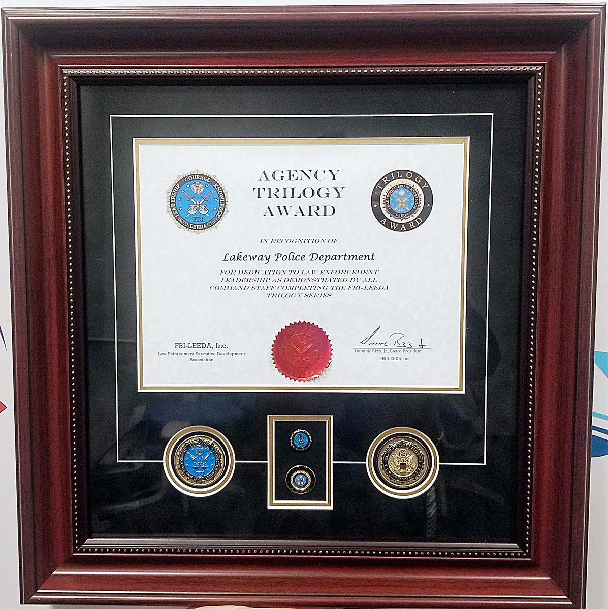 LakewayPD's tweet photo. Chief Radford would like to share this photo of the 'Agency Trilogy Award' presented by FBI-LEEDA (Law Enforcement Executive Development Association) that recognizes the Lakeway Police Department command staff for their leadership. https://t.co/UI4b3LTZfc