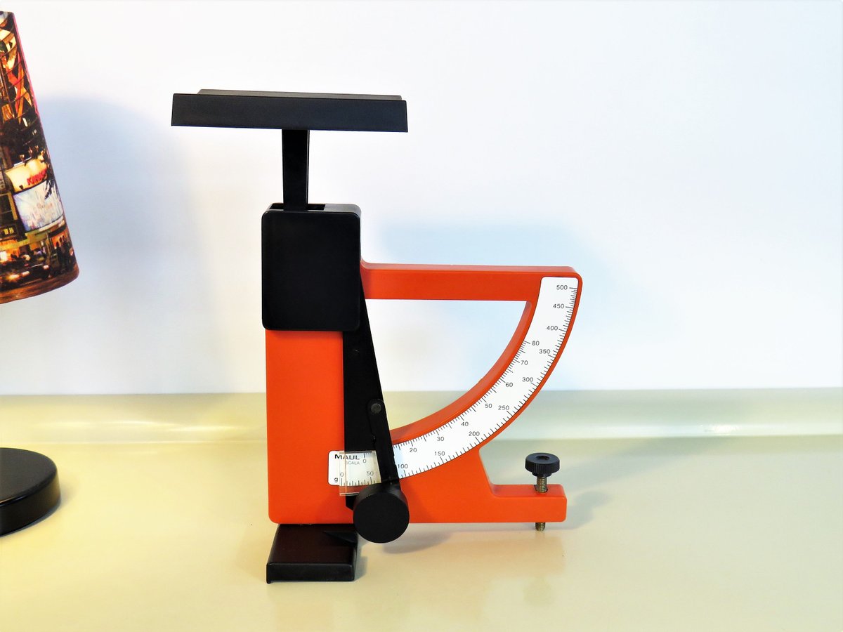 MaLanterne's tweet photo. Vintage Jakob MAUL Postal Letter Scale, Orange and Black Color Pendulum Scale, Craft Scale, Office Decor, Germany, Retro 70s https://t.co/aQKK3oc2Mi #GIFT #Wedding #Vintage #Mask #Christmas #FREESHIPPING #covid-19 #Vintage Fashion #BlackFriday #RetroGermany https://t.co/BtgcHs8Rcf