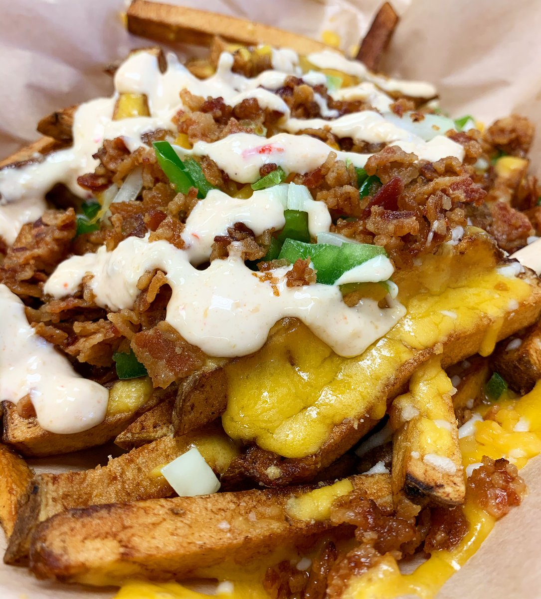 BcRestaurantWk's tweet photo. Head to your local "Farmacy" and get your prescription filled for an empty stomach! Order the Loaded Farm Fries from Farmacy Cafe in Rosedale, topped with cheddar cheese, green peppers, chopped bacon, and their DELICIOUS pimento cheese sauce on top! You won't be disappointed! https://t.co/SU0RRoecwA