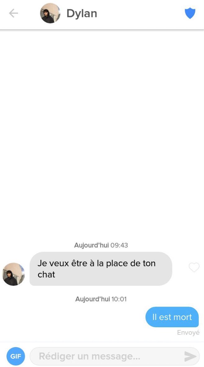 TopDesTwittos's tweet photo. Pendant ce temps sur Tinder https://t.co/p2fjLDio7H