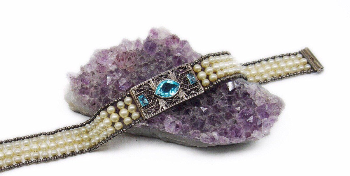 Carolan48753054's tweet photo. Excited to share this item from my #etsy shop: Antique Edwardian Lady Like Sterling Silver Filagree faceted Blue Topaz Genuine Pearl triple strand Delicate Bracelet #edwardianfiligree #edwardiansterling #antiquefiligree #1900sjewelry https://t.co/St3Mqgr0sc https://t.co/AZdnEf1OpF
