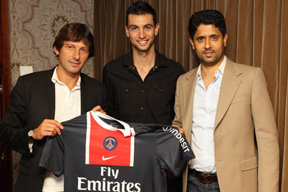 Nasser, Leonardo, Carlo Ancelotti, Pastore, Menez, Matuidi, Motta, et autres. Un PSG new look pour la saison 2011-2012 qui verra les parisiens être éliminé au 1er tour de C3, rater le titre de champion de France au détriment de Montpellier...mais avec de belles perspectives.