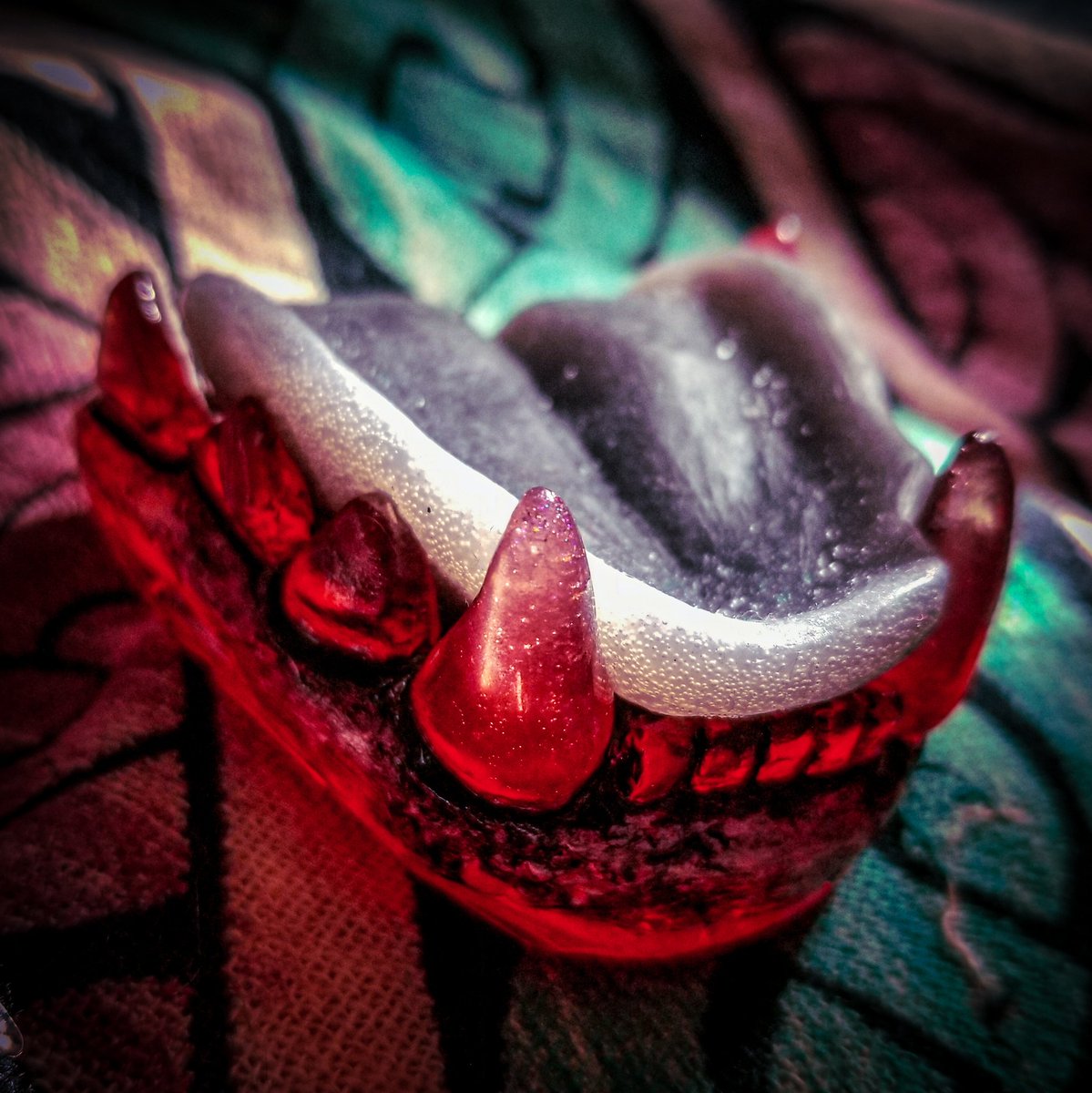 MangoWolfWorks's tweet photo. Made the silicone tongue for the jawset for the premade I'm working on.
I think these photos show the clear resin a bit better than the last set I took.
#jawset #fursuitmaking #workinprogress https://t.co/2j5w3IW7wi
