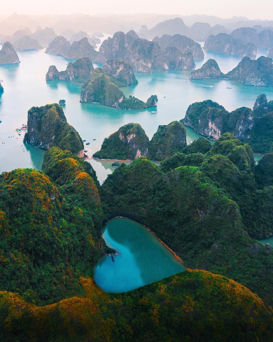 NanoResort's tweet photo. Beautiful Ha Long Bay from above https://t.co/QHJK2wjtrH