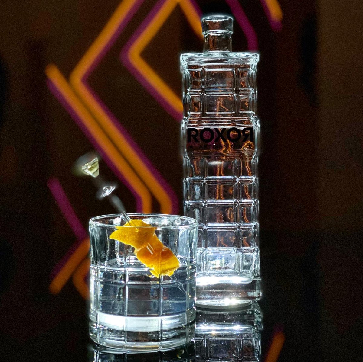 ROXORGIN's tweet photo. ROXOR on the ROXs #gin #martini #texas https://t.co/rdTLqHobGt