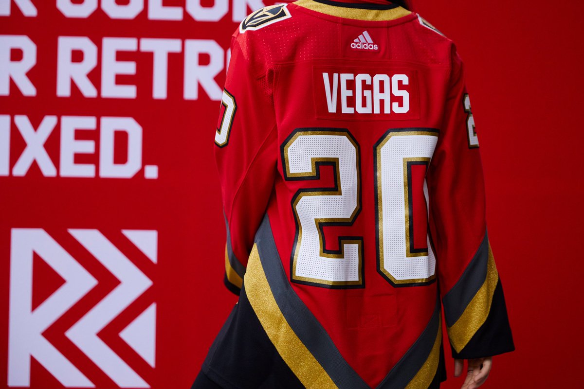 JesseGranger_'s tweet photo. Golden Knights reverse retro jerseys, paying homage to the Las Vegas Thunder.  

#VegasBorn https://t.co/5b3QChuRby