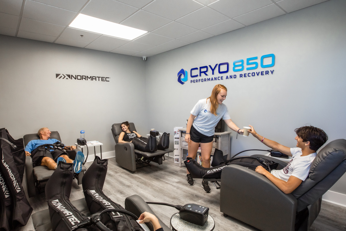 cryo850's tweet photo. Did you know our compression boots are great for those who suffer from Restless Leg Syndrome? Come try them out today! https://t.co/kI2yuydfVf