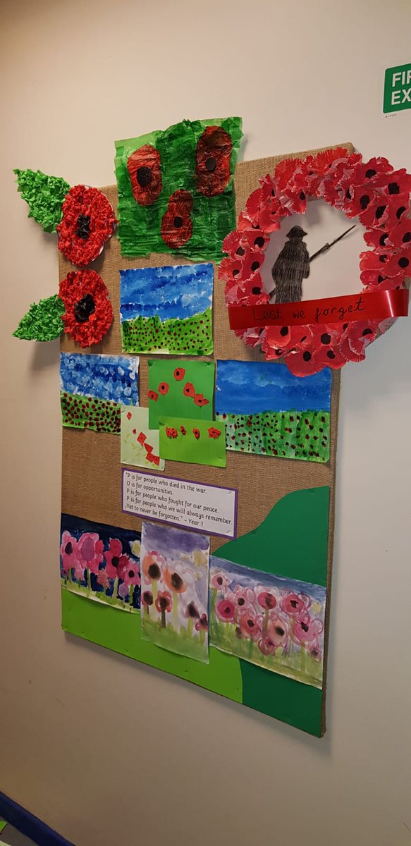 MinsterInfants's tweet photo. The Minster Nursery and Infant School Remembrance art work. This was a whole school effort as each year group had contributed. The art work is proudly displayed in our school. Well done! It looks fantastic https://t.co/w71INg7AJ5