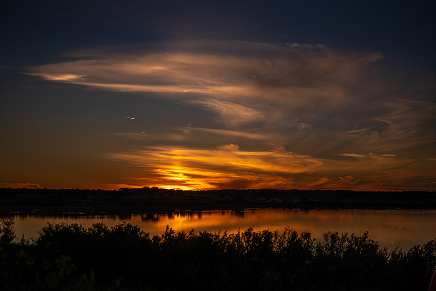 SanAngeloSP's tweet photo. Meditation Monday…

A perfect sunset to ride off into!

Photo Credit: Scott Gartman

#WestTXSunset #CloudySkies #LetsRide
#SanAngeloStatePark #TxStateParks #DiscoverSanAngelo https://t.co/cK4pyiT0FF