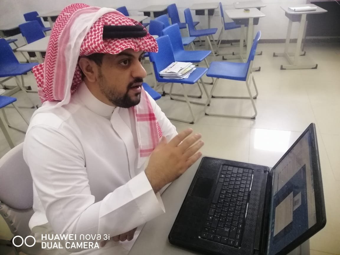 msschool2's tweet photo. انطلاق برامج التثقيف للطلاب باسبوع ريادة الاعمال وورشة تدريبية مصغرة للطلاب عن بعد حول ريادة الأعمال قام بتقديمها قائد ثانوية منار السبيل   استاذ/  محمد مرضى الشمري 

#ريادة_الأعمال #ريادي 
 #ثانوية_منارالسبيل https://t.co/rktMu4b49x