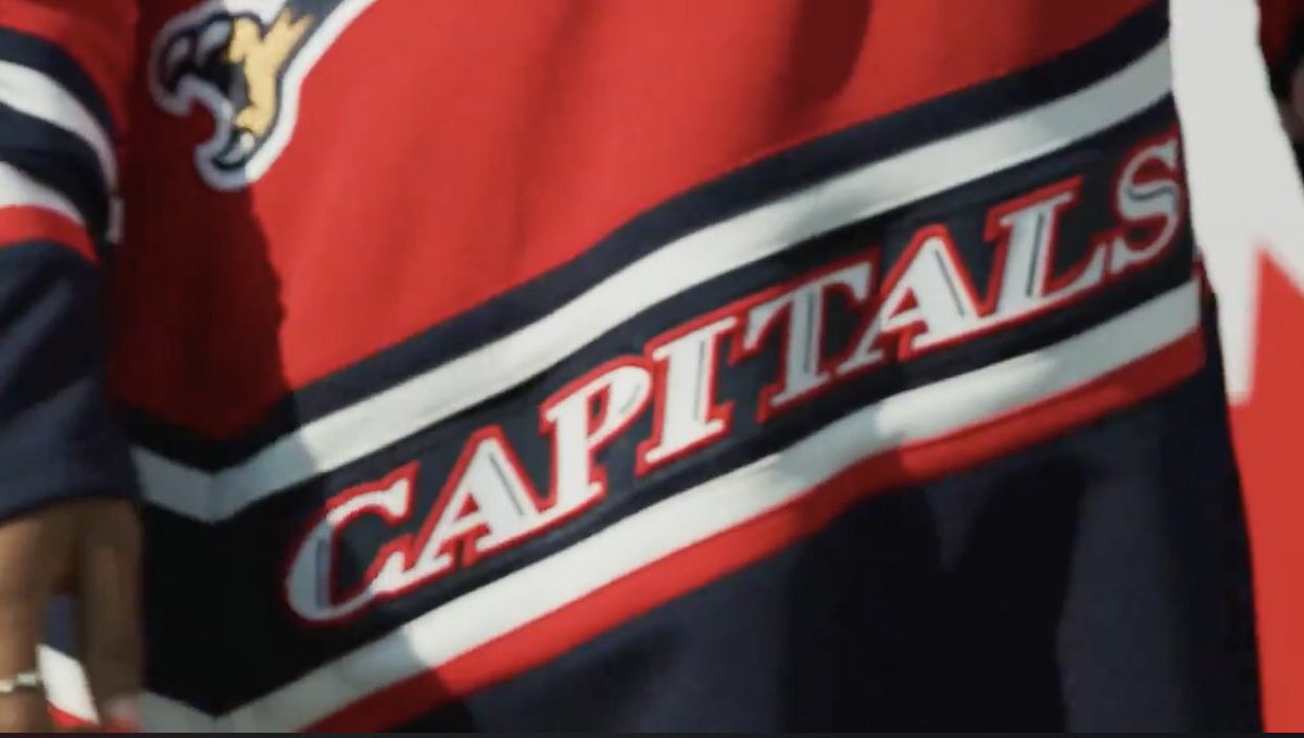Tarik_ElBashir's tweet photo. The screaming eagle is indeed back. #Caps #ALLCAPS #ReverseRetro https://t.co/FtAnz3Uem3