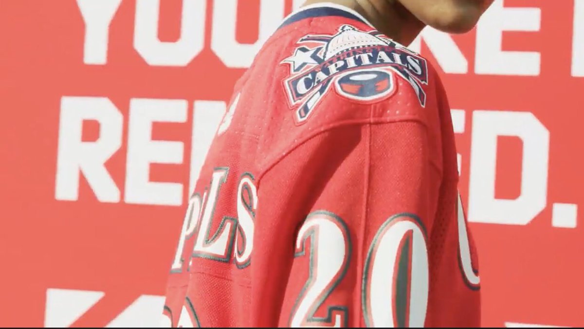 Tarik_ElBashir's tweet photo. The screaming eagle is indeed back. #Caps #ALLCAPS #ReverseRetro https://t.co/FtAnz3Uem3