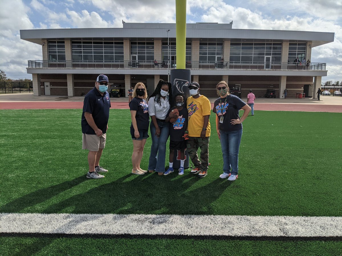 WardPECoaches's tweet photo. So proud of Ellington for winning $100 for our PE department!#kickforthekids @CCISDAthletics @WardStarsCCISD https://t.co/42Ex9SVbdE