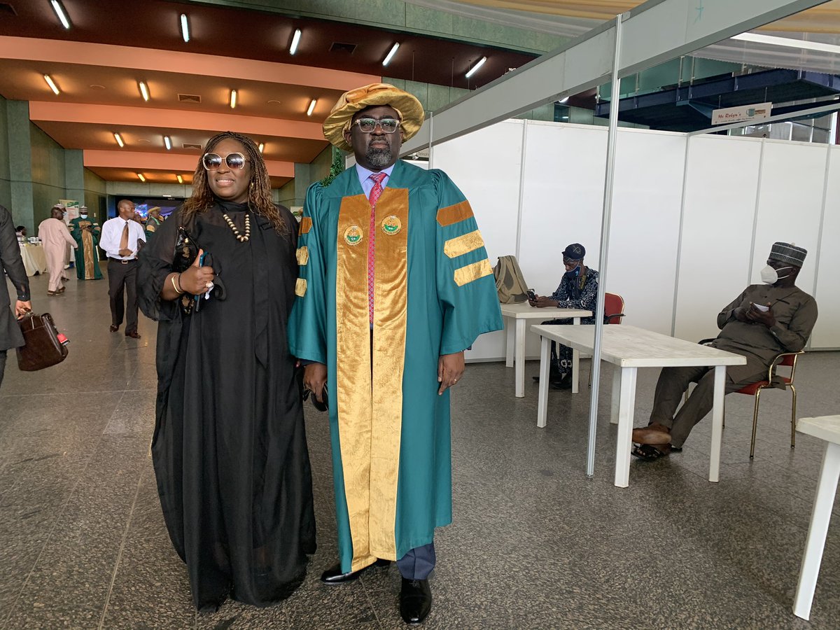 AmazonEnergyLtd's tweet image. The CEO of Amazon Energy Limited David Olayinka T. Oluwatimehin and his beautiful wife Mrs Moroti Oluwatimehin at the Nigerian Society of Engineers 16th Fellowship Confermemt Lecture and Ceremony at the International Conference Center Abuja.

#nseabuja #amazonenergy #engineering