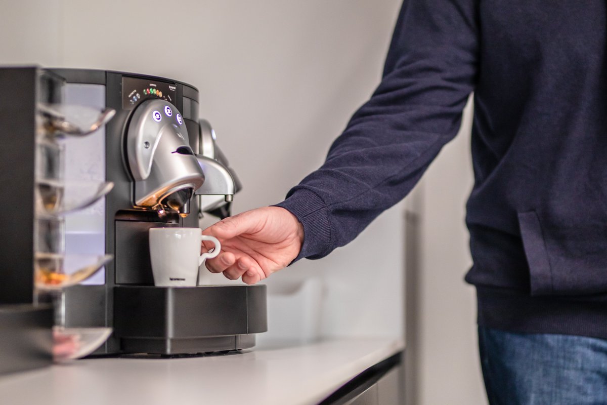 ScaptaDynamics's tweet image. Tijd voor een koffietje!☕️
Wil je meer info over je CRM of ERP systeem of heb je een vraag voor de Scaptanen? Stel ze via scapta.com/contact en bij een (virtueel) koffietje, beantwoorden wij al je vragen.
Tot dan? 👋🏻

#microsoftdynamics365 #microsoftsales #microsoft365