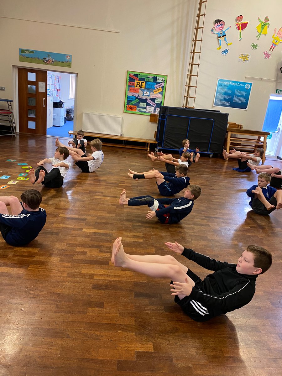 Hawthorn and Bramble Class took part in some Yoga this afternoon #mindfulness