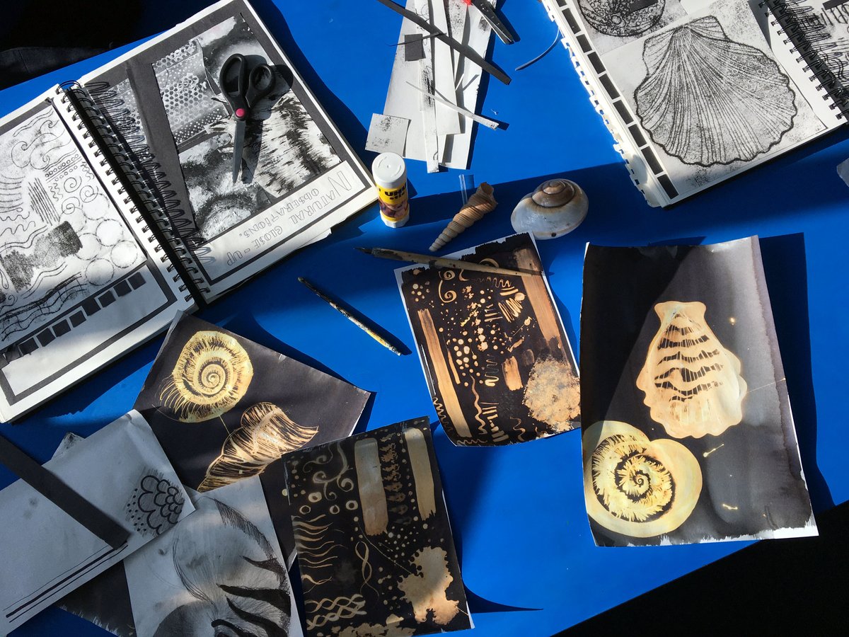 Cranbourne_info's tweet photo. Year 10 have been experimenting with mixed media, form, pattern and texture and art. #Art #CreativeSubjects #Cranbourne #BasingstokeSchools #ExcellenceInEverything #SchoolSnapshot https://t.co/ESABRTfCCm