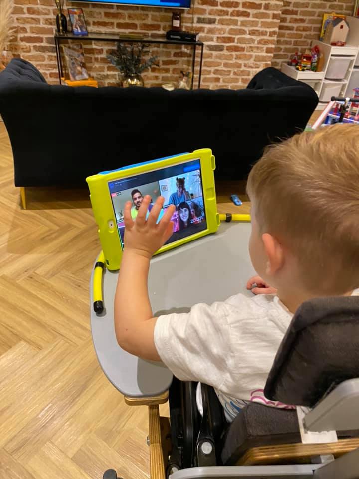 rb&hArts tweet media