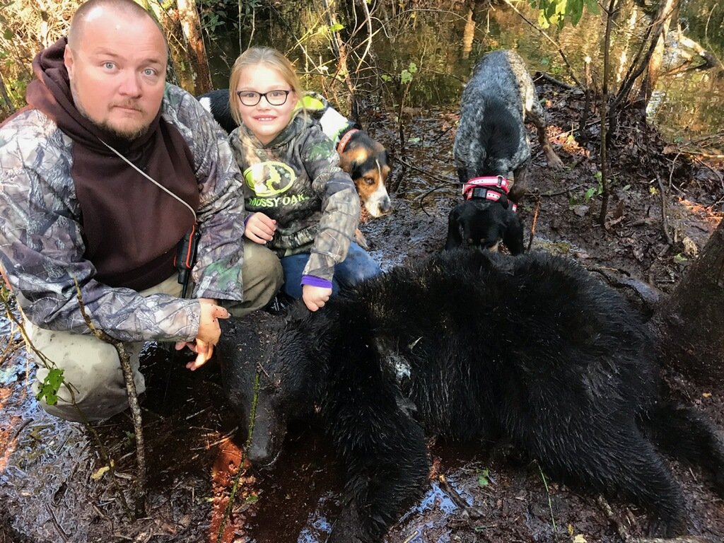 TeddySperghetti's tweet photo. 1st a deer now her 1st bear. So proud of my niece she can provide better at age 7 than most grown men today. https://t.co/Y0q6iwzZjx