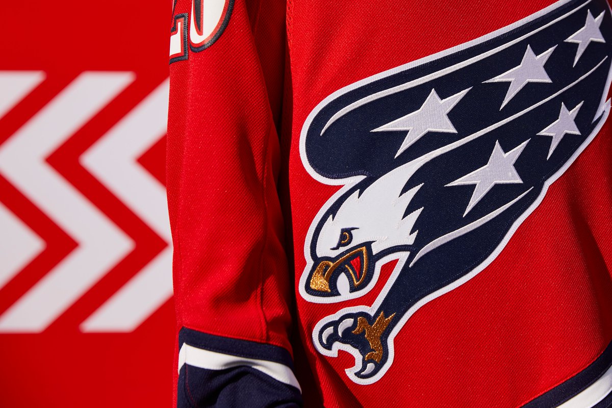 RobONEMaryland's tweet photo. Well, they're here!!! The #Caps release pics of the #ReverseRetro and I think they're SWEET!!!!

So sweet -- I'm recording a Capital Building Podcast on it later today! Subscribe now!!!

https://t.co/lgGmDjF31i https://t.co/Afqvbva5qS