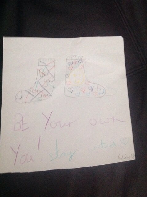 MissHitchlock's tweet photo. The children in 6H @LeverEdgePri have celebrated mental health awareness and anti bullying day by sporting their odd socks and creating their own unique designs. Still getting involved even from home. #WorldMentalHealthDay #AntiBullyingWeek #IsolationLearning #remotelearning https://t.co/dDJZ6R1mEH