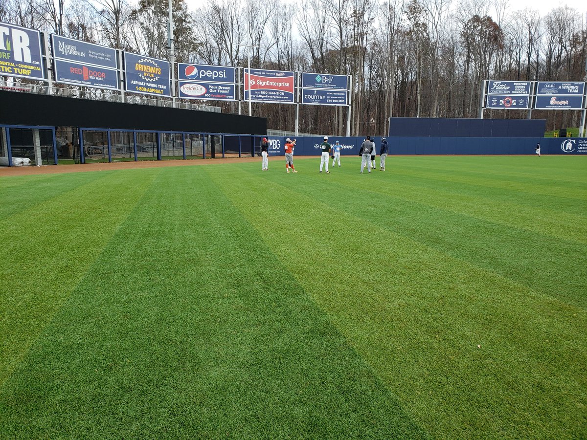 swineybaseball's tweet photo. Thanks to all the campers and coaches in attendance yesterday! It was a great day. Also huge thanks to @FredNationals staff for their help. https://t.co/di6GsuVVwm