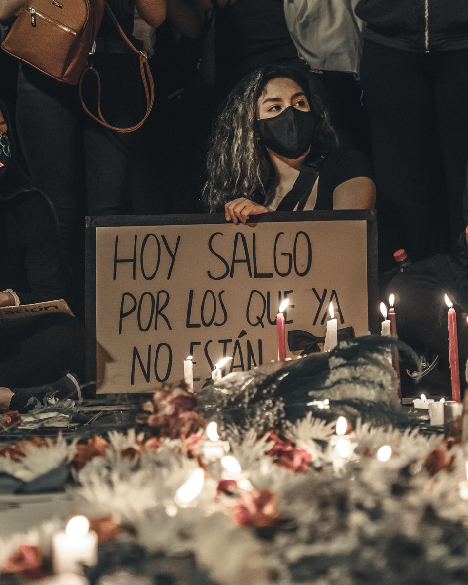 ErnestoJimenex's tweet photo. - Por Bryan, por Inti -

Mi más sentido pésame a las familias de los dos hermanos que nos quitaron. https://t.co/GiRXsU0e9r