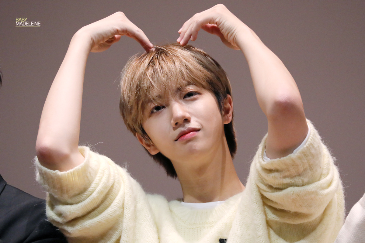 Baby__Madeleine's tweet photo. 201114 신나라 첫대면팬싸인회

제일 귀여운 마들렌은 하트모양 마들렌

#원진 #WONJIN #아기마들렌 
#크래비티 #CRAVITY 
@CRAVITY_twt https://t.co/k9z4uc0Czs