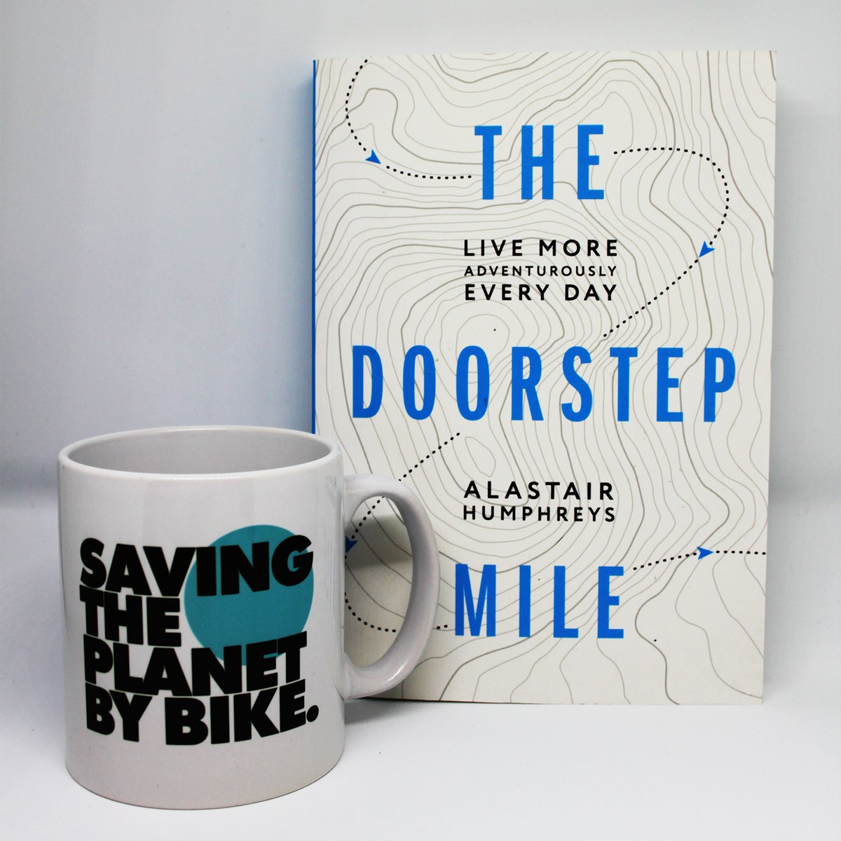 Veloworld1's tweet image. Now available to purchase online - the Veloworld mug ☕️ Each mug comes with a free copy of The Doorstep Mile&apos; by Alistair Humphreys - the perfect combo for a winter day!
Available online at the Veloworld Merch Shop - veloworld.square.site