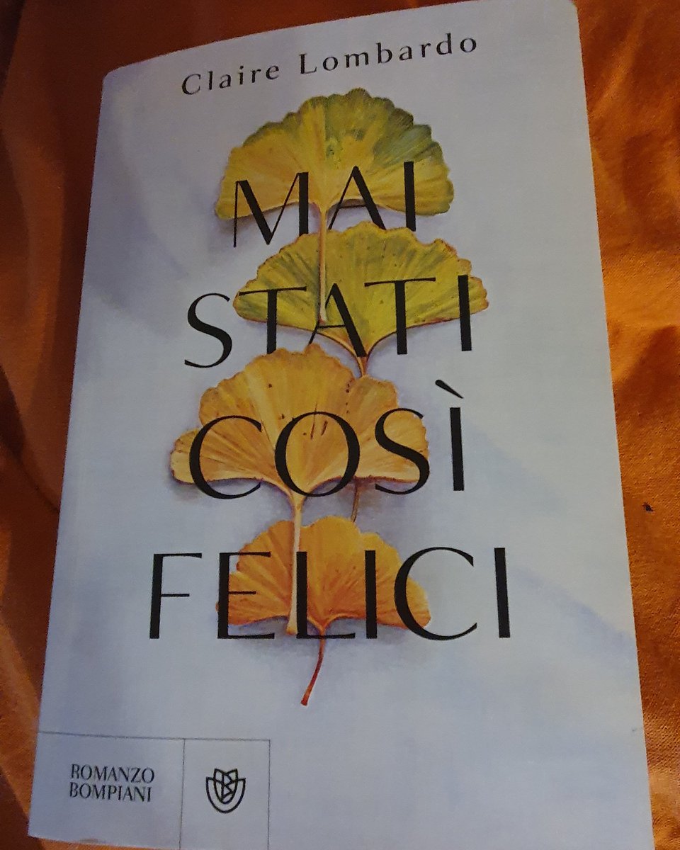 L'amore, in qualunque modo si manifesti, ha perduto la straordinaria potenza di antidoto al veleno dell'esistenza? 
#maistaticosìfelici #clairelombardo #traduzione #silviacastoldi #bompiani #famigliaamericana #chicago #esordio #libridaleggere #viadeiserpentiblog