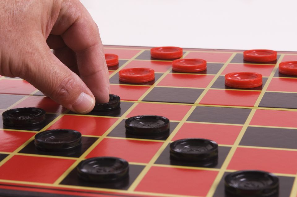 ELarkinWilkin's tweet image. Who wants to celebrate #GameAndPuzzleWeek w/ me? Comment w/ favorite or least favorite game/puzzle. Did you know that checkers dates back to 3000 BC? I recently realized my 10YO hadn’t learned it (!), so we’ve been playing it. #Games #Puzzles #Strategy #Checkers