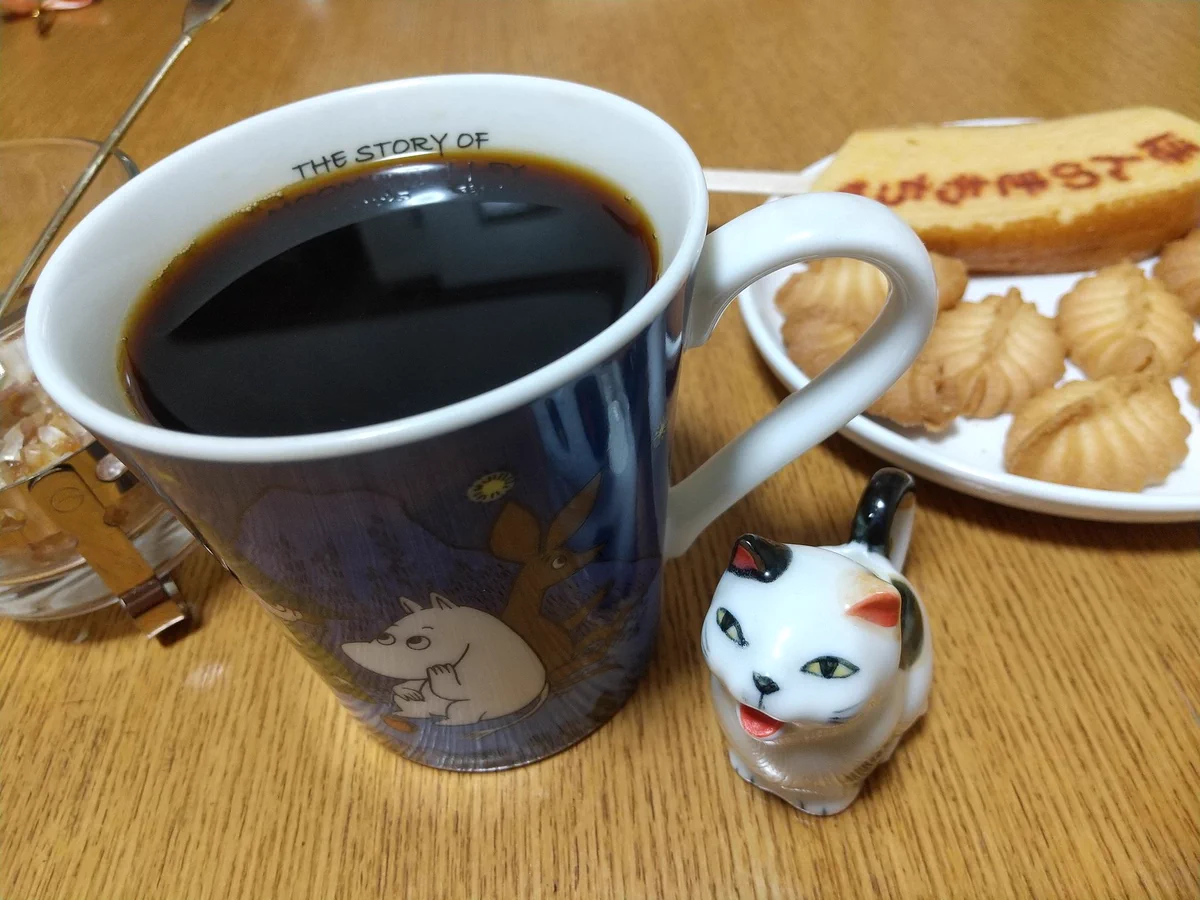 「猫のミルク差し」とても可愛くて気に入っていたので、使ってみたら・・・心配になる見た目だった。