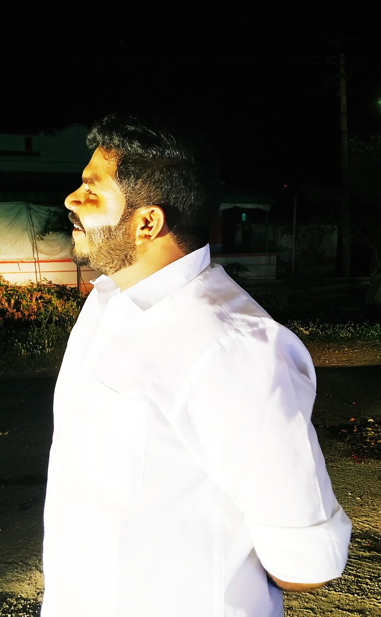 beemboyvinith's tweet photo. அன்று அவர் சொன்னார் 🧐
 இன்று இவர் சொல்கிறார் 🥺
 நாளை எவரோ சொல்வார் 🤓😧

யார் என்ன சொன்னால் நமக்கென்ன 
சிரித்து கொன்டே நம் பயணத்தை சுவாரிஸ்��ம் ஆக்குவோம் 🤞😉☑️💥🎉😎 https://t.co/dtQmQHdem1
