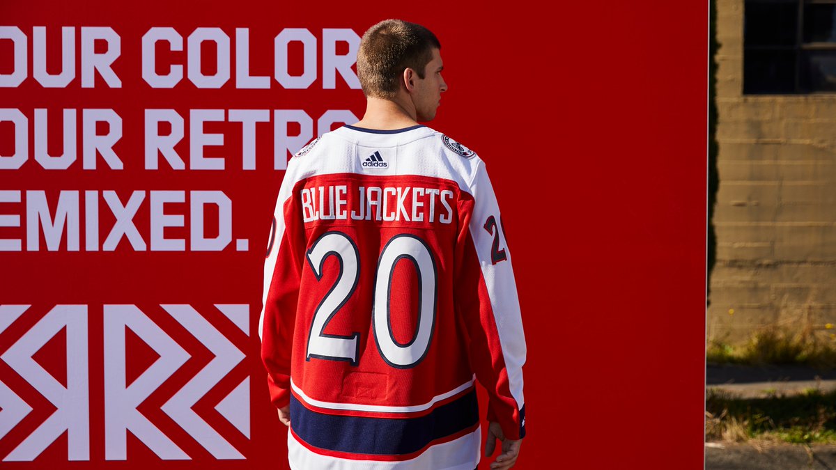 BlueJacketsNHL's tweet photo. Present 🤝 Past https://t.co/vYY10MW7Uc