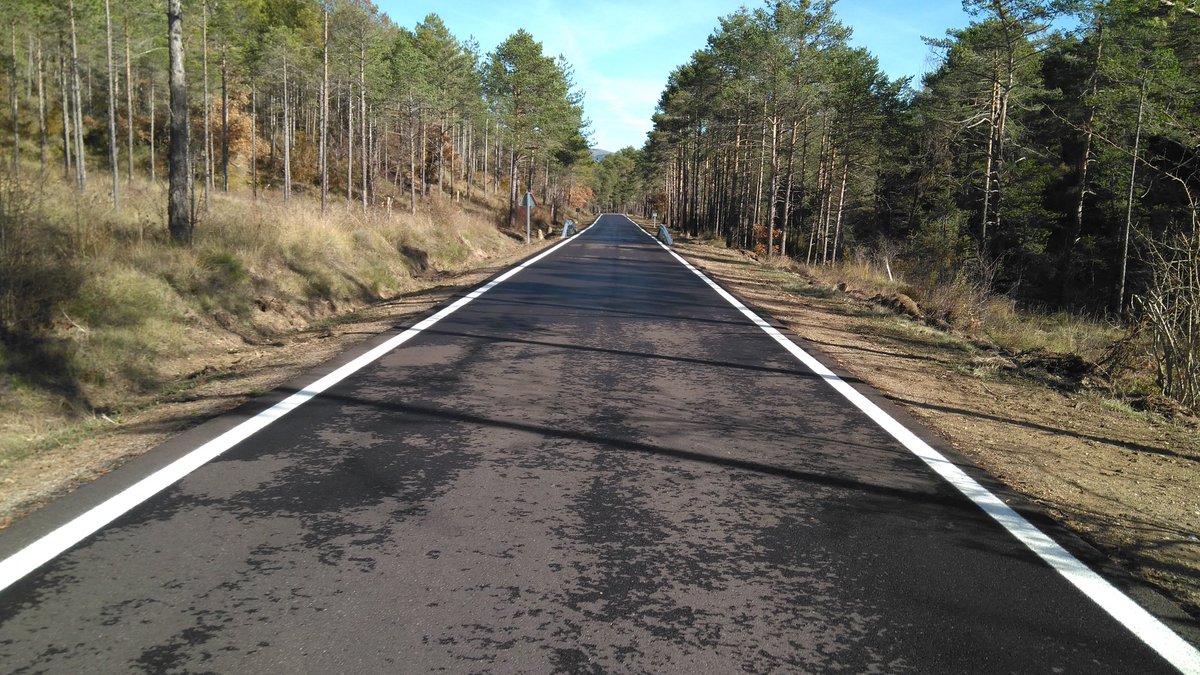 Pues ha quedado muy bien el inicio de la cara sur de Oroel hasta Bernués (desvío a SJP). De ahí a Jaca toca esperar al 2022, de momento parcheado con resultado nivel playa de la Costa Brava. Por un tiempo largo no recomiendo ir en sentido Jaca-Bernués