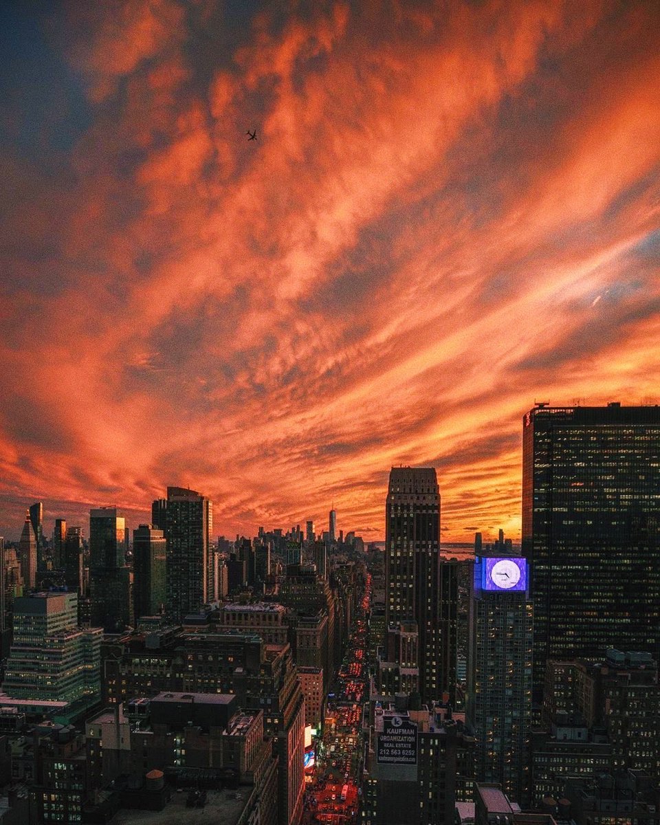 escritosrame's tweet photo. Nueva York. https://t.co/EKpAUXgeYP