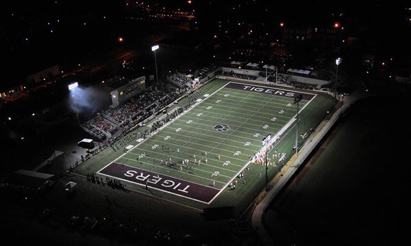 Ryan54Frazier's tweet photo. After a great conversation with @TheCoachAlcorn I am blessed to say I have received a offer from Campbellsville University!! @CvilleTigersFB @WoodfordFBall https://t.co/PHrvGeKL76