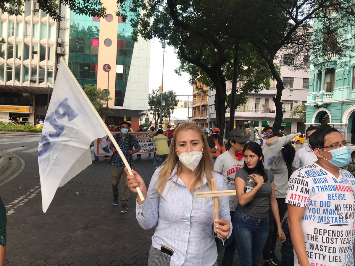 MEPlus05's tweet photo. ⚫️ HONOR Y GLORIA A LOS MÁRTIRES DE 15 DE NOVIEMBRE 1922 ✝️
Movimiento Plus acompañó en una fecha histórica. La huelga general de noviembre de 1922 en la ciudad de Guayaquil.
La masacre de obreros, fue una matanza de trabajadores perpetrada por el Ejército del Ecuador en Gye. https://t.co/AYKV1CjXV3