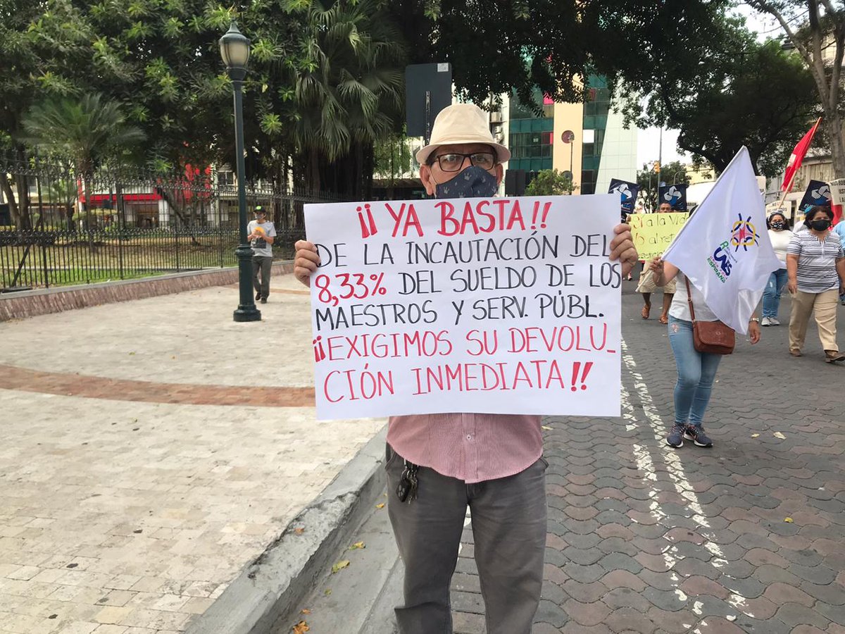 MEPlus05's tweet photo. ⚫️ HONOR Y GLORIA A LOS MÁRTIRES DE 15 DE NOVIEMBRE 1922 ✝️
Movimiento Plus acompañó en una fecha histórica. La huelga general de noviembre de 1922 en la ciudad de Guayaquil.
La masacre de obreros, fue una matanza de trabajadores perpetrada por el Ejército del Ecuador en Gye. https://t.co/AYKV1CjXV3