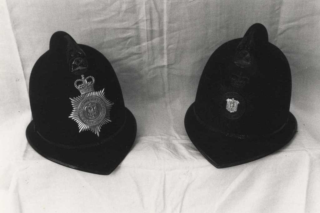ERArchives's tweet photo. #ServiceFactoid
Ello Ello Ello, what's all this then? We preserve the historic #archives of Humberside #Police , which also includes some of its predecessors - #EastRiding #Constabulary and #Hull City Police
(circa 1836-2010, Ref POL - https://t.co/uHbjqbK7Bb ) https://t.co/DOBRdbkF7m