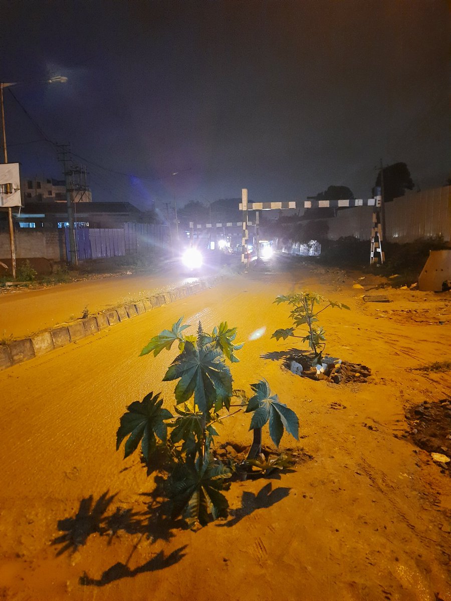 manishrj's tweet photo. @chikkajalatrfps @BBMPCOMM @bbmpcommr @CMofKarnataka @chairmanbwssb another rain, another accident waiting to happen. Are you all really so helpless or there is no regard for public life and property? https://t.co/CTzBNUtDXO