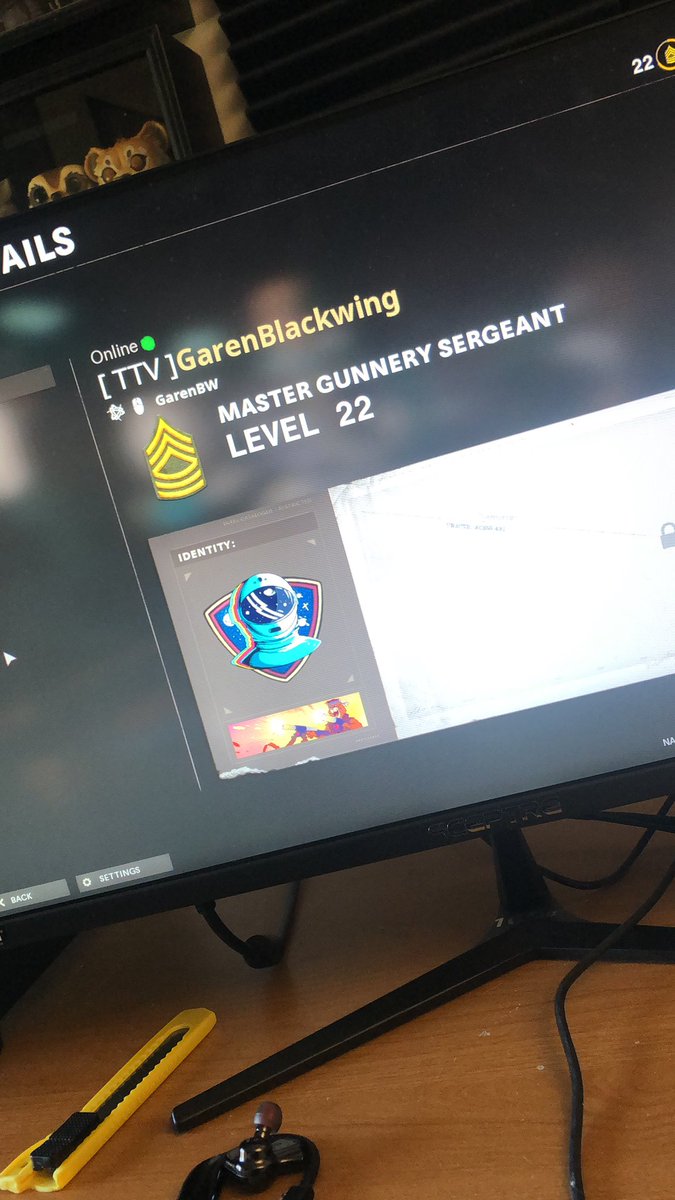 GarenBlackwing's tweet photo. Morning all!!
11am-3/4pm EST
#CallOfDutyBlackOpsColdWar and #Zombies 
Going for Max Rank :)
Link in Bio !!
#twitch #TwitchAffilate #treyarch #SmallStreamersConnect #cod #coldwar #fps #synthwave #vaporwave #shooter #mason #woods #mp5 #nerftheMP5 #streamer https://t.co/DNRKW9QI9M