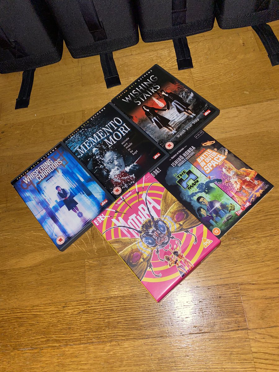 sogoodreviews's tweet photo. #ilikestuff
Complete Macross Plus on vhs (hade 1-3 before but this full lot came very cheap), recently released Ishiro Honda goodness from @Eurekavideo and Korean high school horror for work. https://t.co/1j8dzQ3Iid