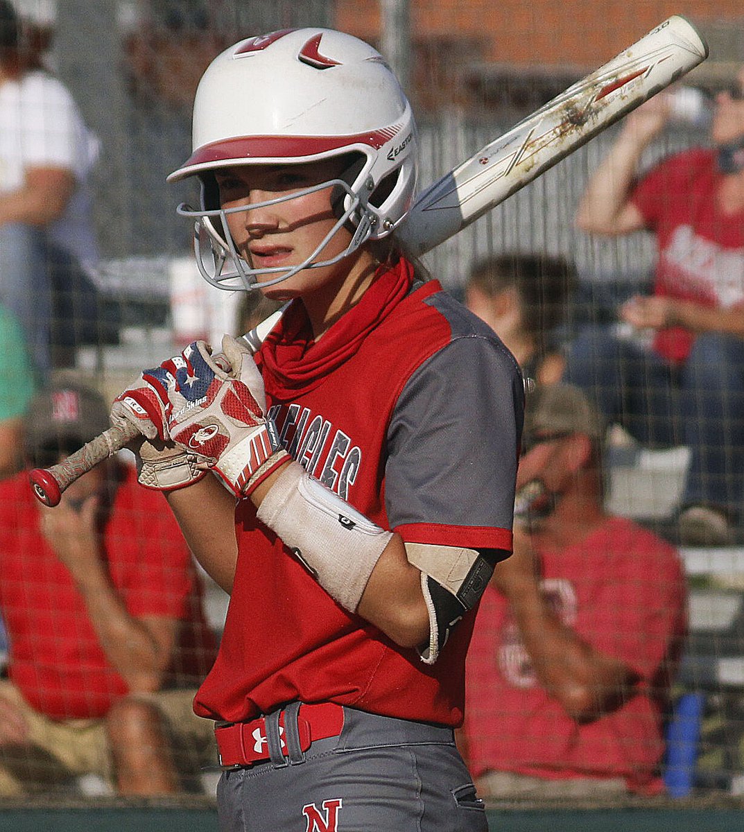 HeadlinerSports's tweet photo. Nixa's Vincent, Meierer and Ozark's Mayfield leading post-season award-winners https://t.co/mGsC8TTdgg via @HeadlinerNews @NixaHSSoftball @OzTigerSoftball @OzarkHS https://t.co/RmvmP2yPcn