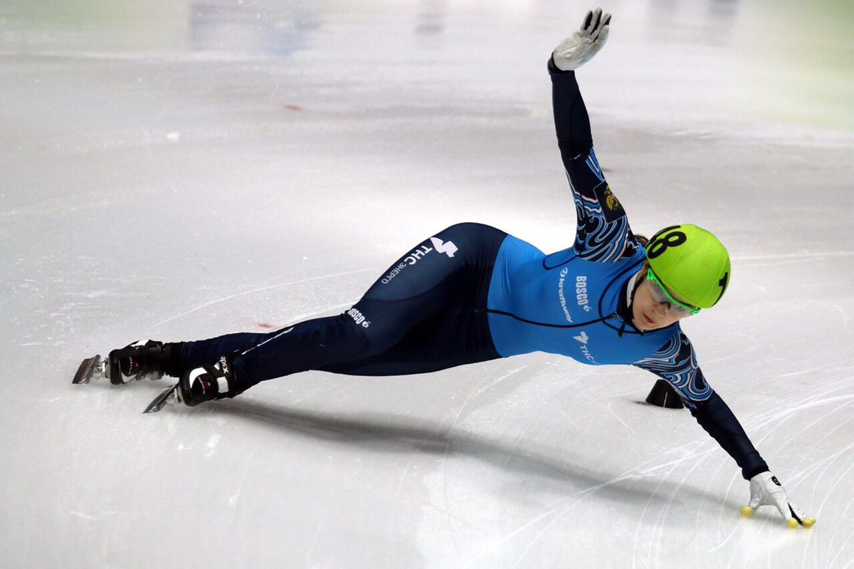 PatrickKinas's tweet photo. Excited to announce that @Olympics @ISU_Speed star #SofiaProsvirnova is this weekโs guest on @HangWithChamps!
? for Sofia, DM or leave in comments.
Podcast drops Friday!
#russia #onehanddown #shorttrack #speedskating #olympics #beijing
(Photo courtesy: Sofia Prosvirnova) https://t.co/4uQt1xmmbO