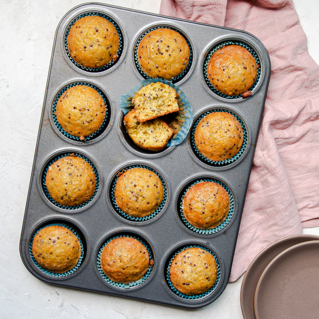SaltandHoneySF's tweet photo. It's getting colder &amp; colder and one way we like to heat up on a Monday morning is to make our orange #quinoa muffins! These protein packed muffins are the perfect easy breakfast to start the week of right! Recipe: https://t.co/KpZeLJZB5t #muffins #proteinpacked #proteinmuffins https://t.co/rTLBZzj66e