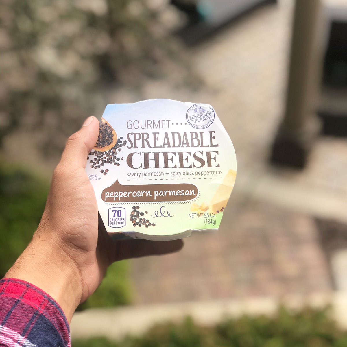 Snacks4TSD's tweet photo. Ep. 247 | Emporium Selection Gourmet Spreadable Cheese (Peppercorn Parmesan) @AldiUSA

https://t.co/6OCg2VUxt7

#aldi #aldiusa #emporiumselection #cheese #cacioepepe #aldigroceries #fallsnacks #foodpodcasts #snackreview #grocerystoresnacks #food #podcasts #snacks #snacks4tsd https://t.co/rVpH7CxnMr