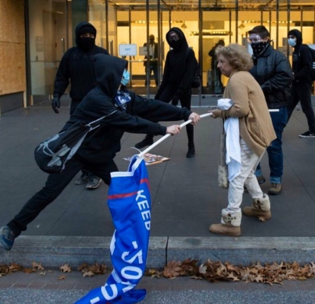 https://pbs.twimg.com/media/Em9SS7QXIAMql29?format=jpg&name=medium