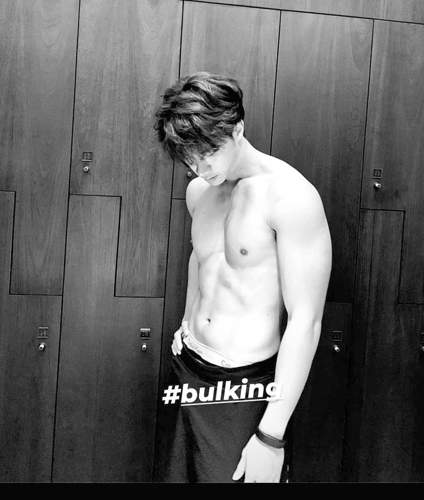 MaxTul_TulMax_'s tweet photo. Jesus christ my dear Tully WTF!
🤪🤒😳💕
#Tul_Pakorn #gymf******time 🤣 https://t.co/LB91Qu7tzF