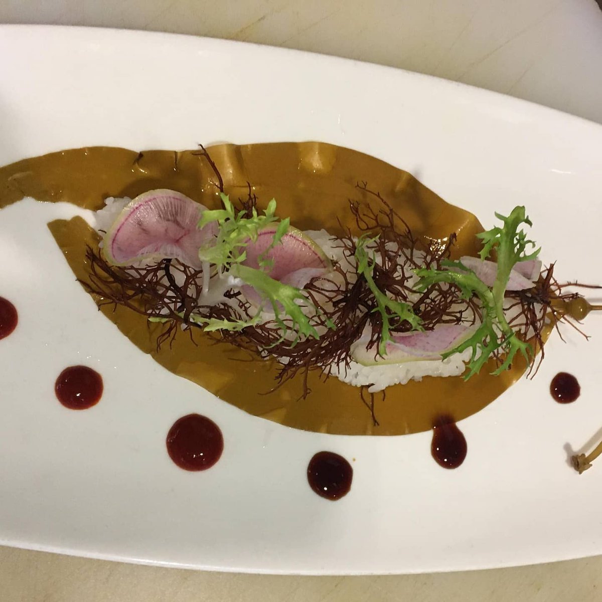 MontBaySeaweeds's tweet photo. Chefs, Monterey Bay Seaweeds now produces and sells baby bull kelp (Nereocystis luetkeana) as "baby bulls". 100% sustainably farmed on land. Tender with floats the size of olive and a fresh kelp flavor. Call or text 831-224-3444 to order https://t.co/hah0jCLypM